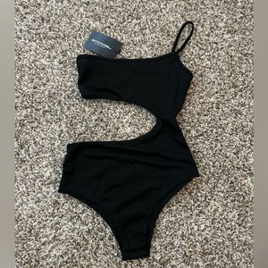 Pretty Little Thing Cut Out Bodysuit